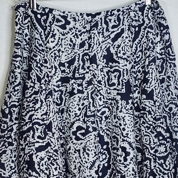 Chico's Navy White Lined Zip Back Sequin Design Hem Midi Skirt Chico Sz 3 US XL - Picture 2 of 16